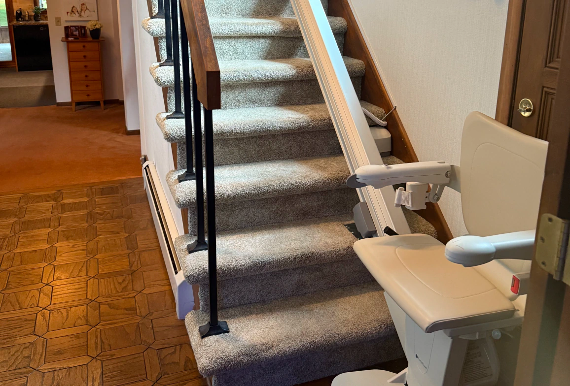 Stairlift Installation (1) Stairlift Installation (1)
